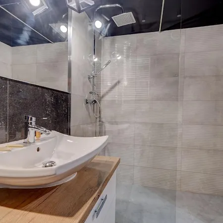 شقة Allure Nautica 4*