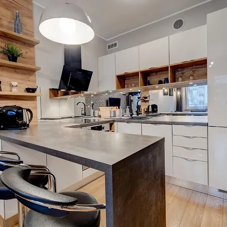 Allure Nautica شتشيتسين